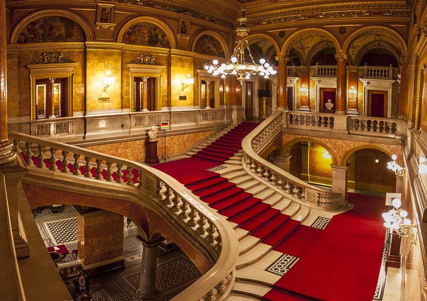 opera house budapest tour tickets