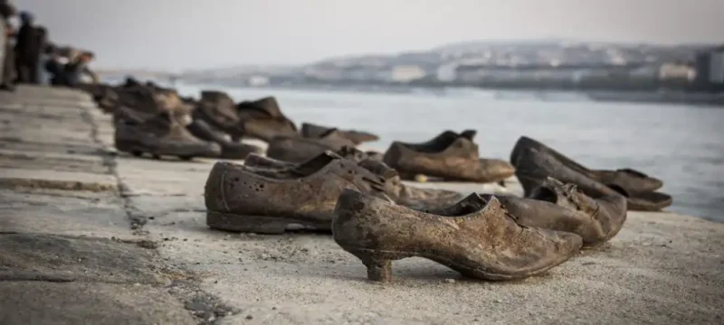 Monumento de los zapatos en Budapest